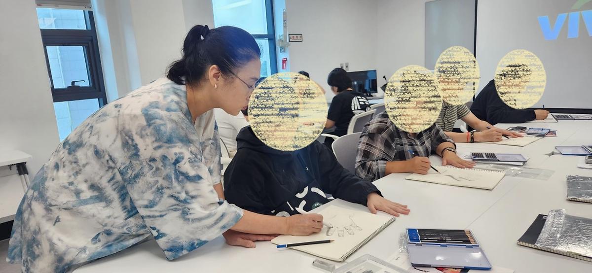 지금_시작해도_괜찮은_드로잉_7.jpg 이미지