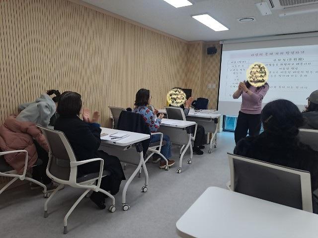 (상반기 정규) 글쓰기_나답게 써보니 괜찮더라 사진