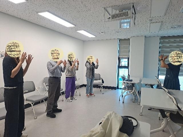 한국수어_2.jpg 이미지